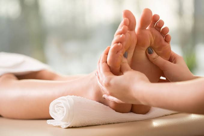 Reflexology Massage treatment room — Natural Spa DMCC